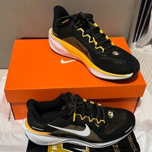 Nike Black and Yellow Athletic Shoes